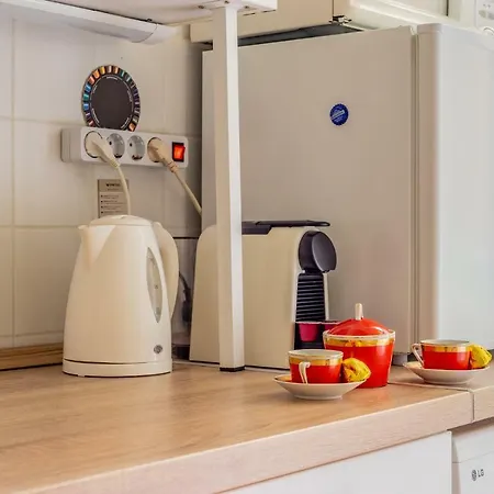 Broadway Nest Apartment Budapest