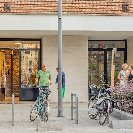 Broadway Nest Apartamento *